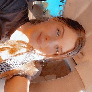 Meet your Posher, Lizzie